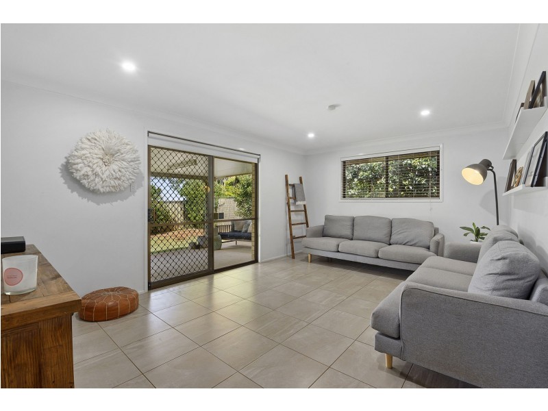 6 Fysh Court, Wilsonton QLD 4350