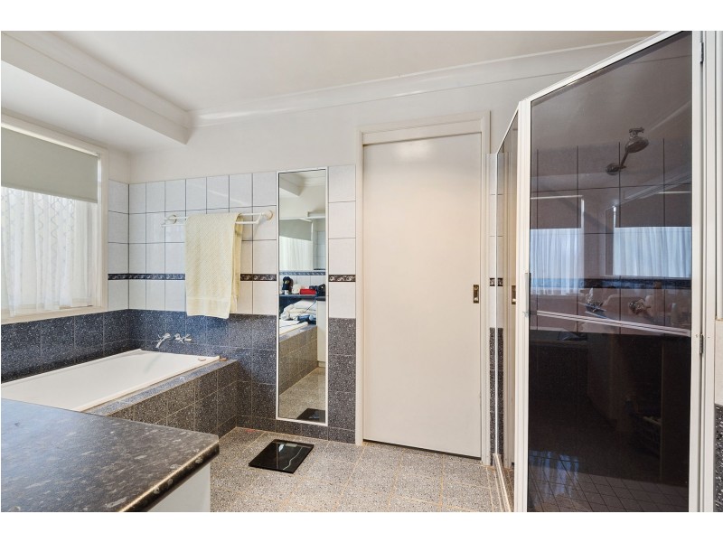 30 Werth Street, Oakey QLD 4401