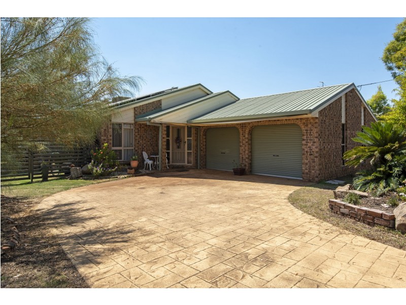 30 Werth Street, Oakey QLD 4401
