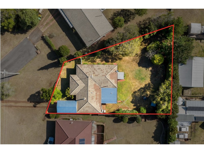 25 Batterbee Street, Rangeville QLD 4350