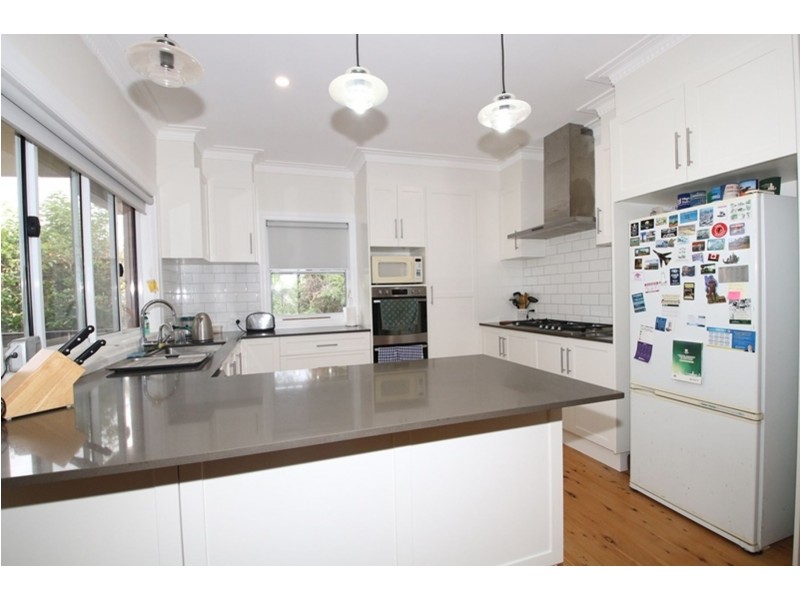 1A Wallace Street, Newtown QLD 4350