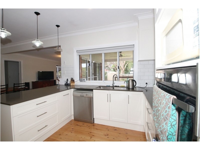 1A Wallace Street, Newtown QLD 4350