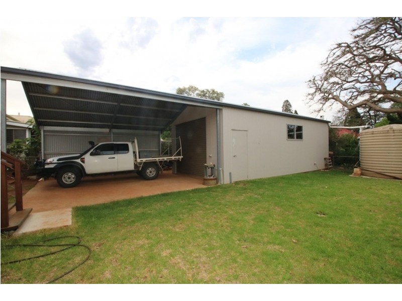 1A Wallace Street, Newtown QLD 4350