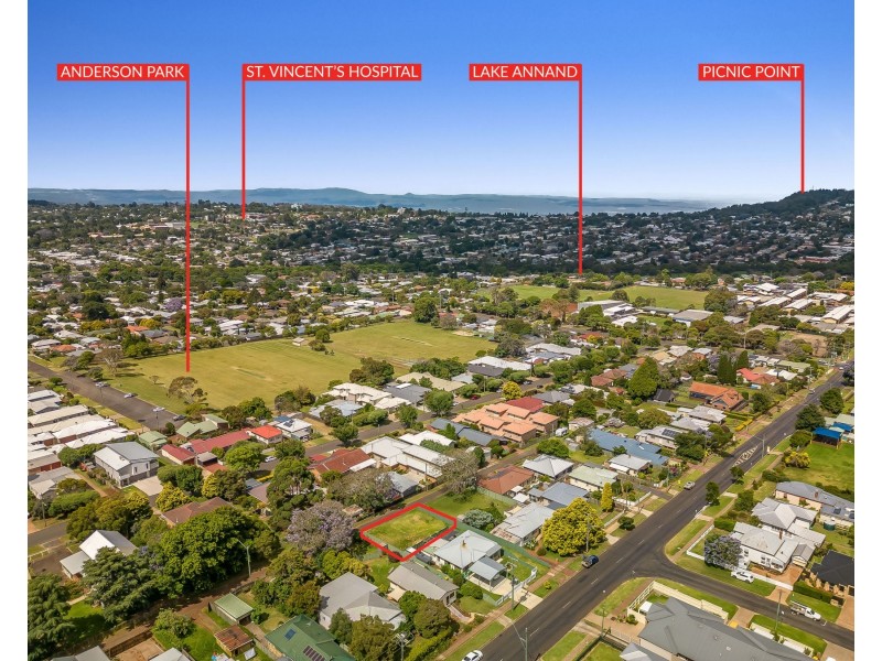 155B South Street, South Toowoomba QLD 4350