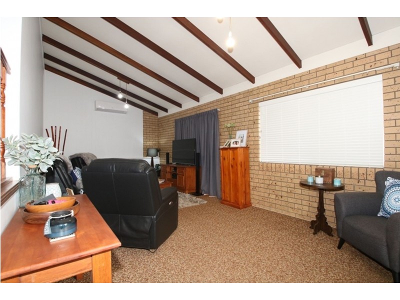 39 Martini Street, Mount Lofty QLD 4350