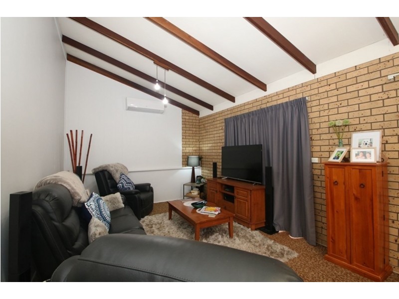 39 Martini Street, Mount Lofty QLD 4350