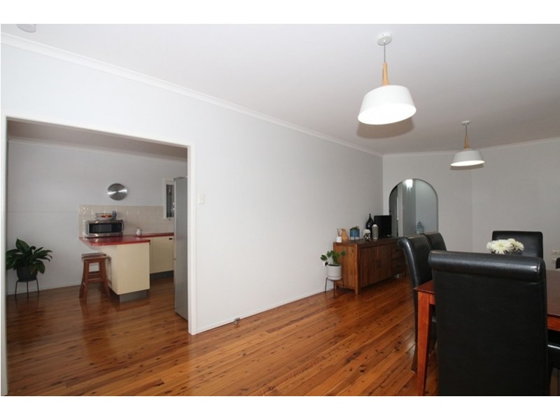 39 Martini Street, Mount Lofty QLD 4350