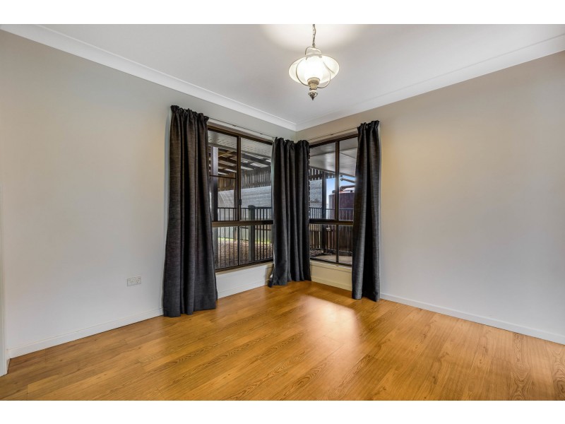 28 Banksia Street, Newtown QLD 4350