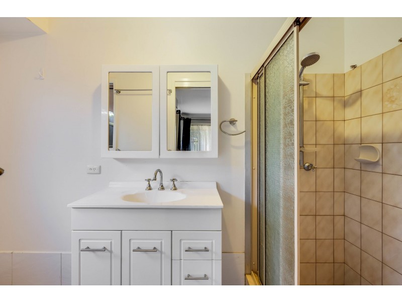 28 Banksia Street, Newtown QLD 4350