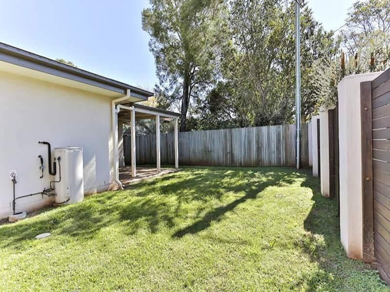 2/381 Greenwattle Street, Wilsonton QLD 4350