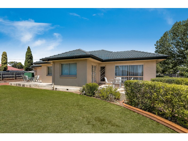 301-303 West Street, Harristown QLD 4350