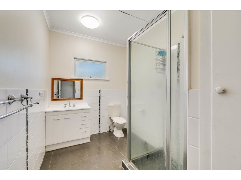 301-303 West Street, Harristown QLD 4350
