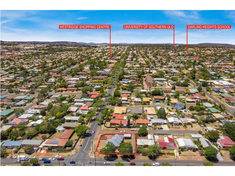 301-303 West Street, Harristown QLD 4350