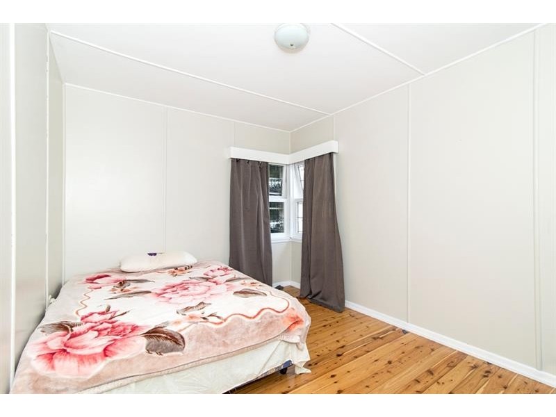 10 Teesdale Avenue, Newtown QLD 4350