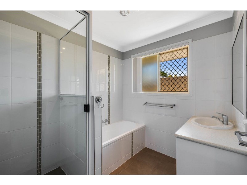 7 Pixie Drive, Kearneys Spring QLD 4350