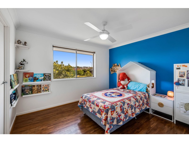 42 Wareena Crescent, Glenvale QLD 4350