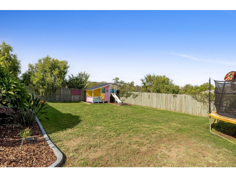 42 Wareena Crescent, Glenvale QLD 4350