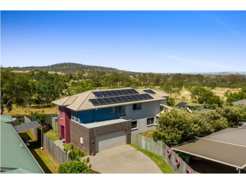 42 Wareena Crescent, Glenvale QLD 4350