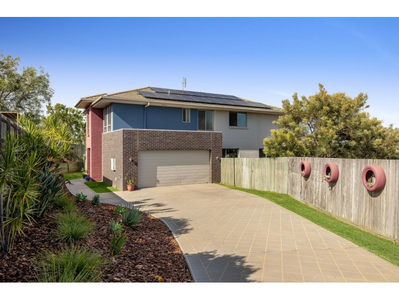 42 Wareena Crescent, Glenvale QLD 4350