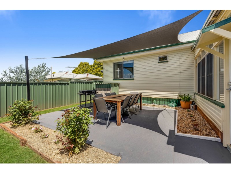 157 South Street, South Toowoomba QLD 4350