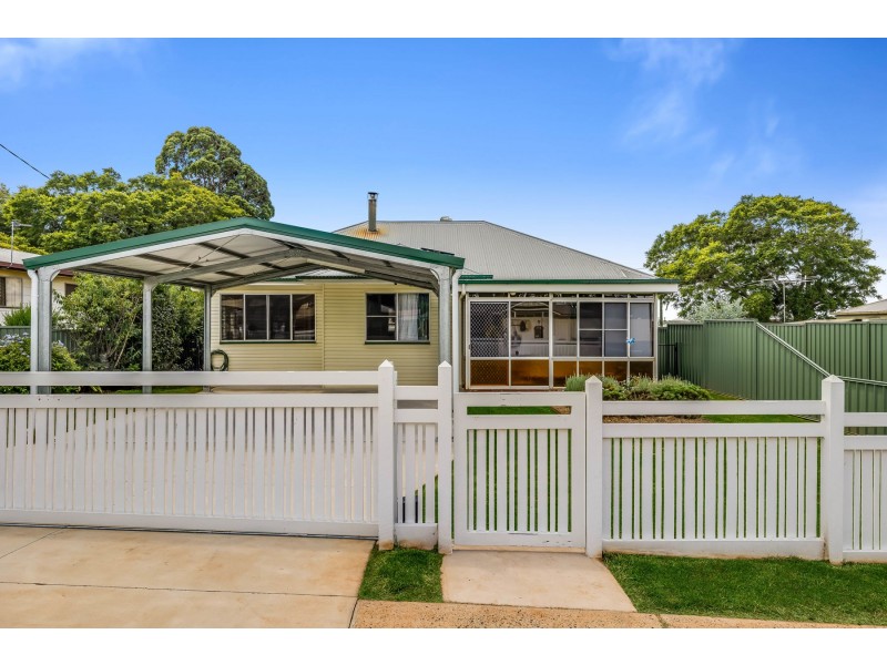 157 South Street, South Toowoomba QLD 4350