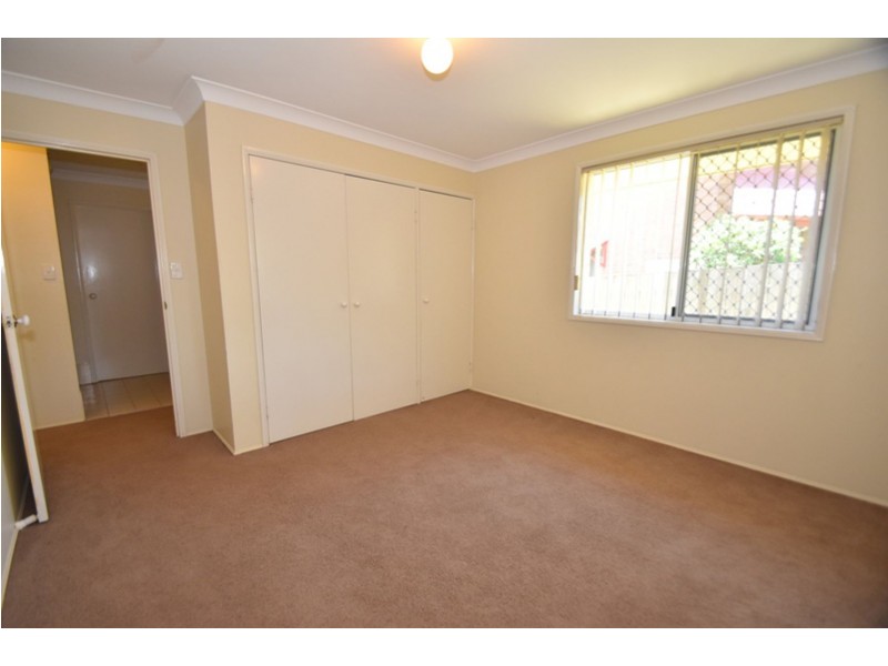 2/5 Beer Court, Kearneys Spring QLD 4350