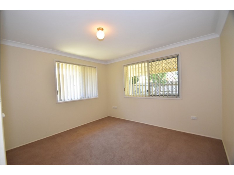 2/5 Beer Court, Kearneys Spring QLD 4350