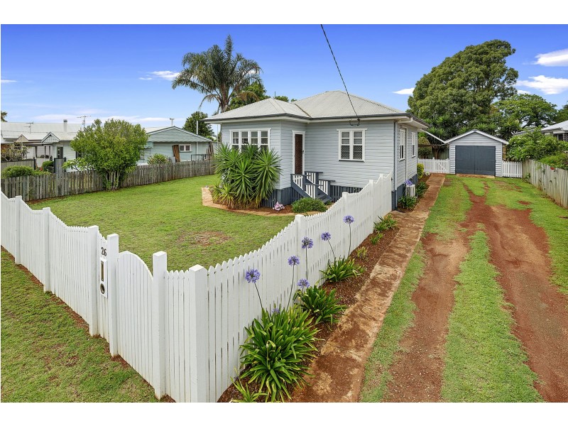 26 Violet Street, Harristown QLD 4350