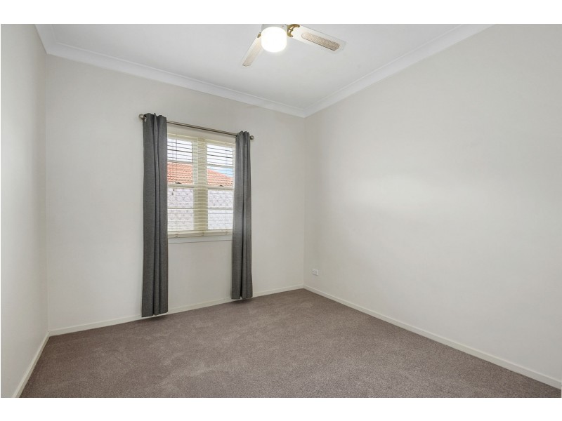 26 Violet Street, Harristown QLD 4350