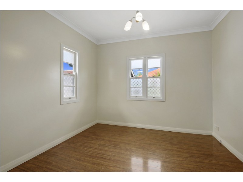 26 Violet Street, Harristown QLD 4350