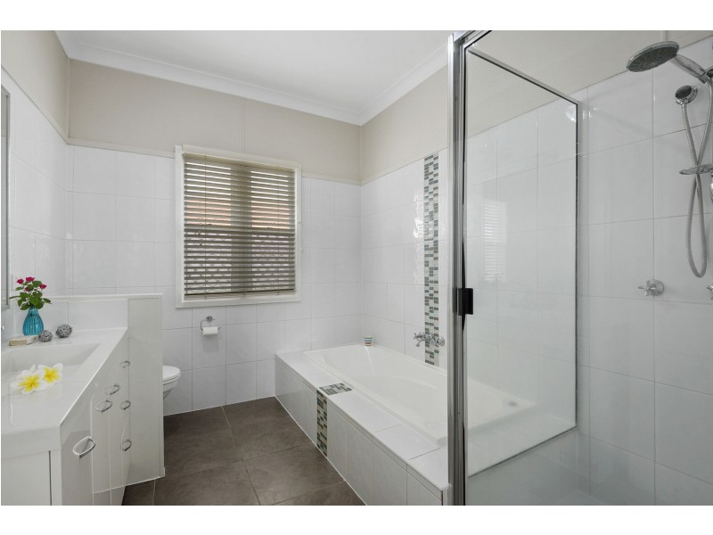 26 Violet Street, Harristown QLD 4350