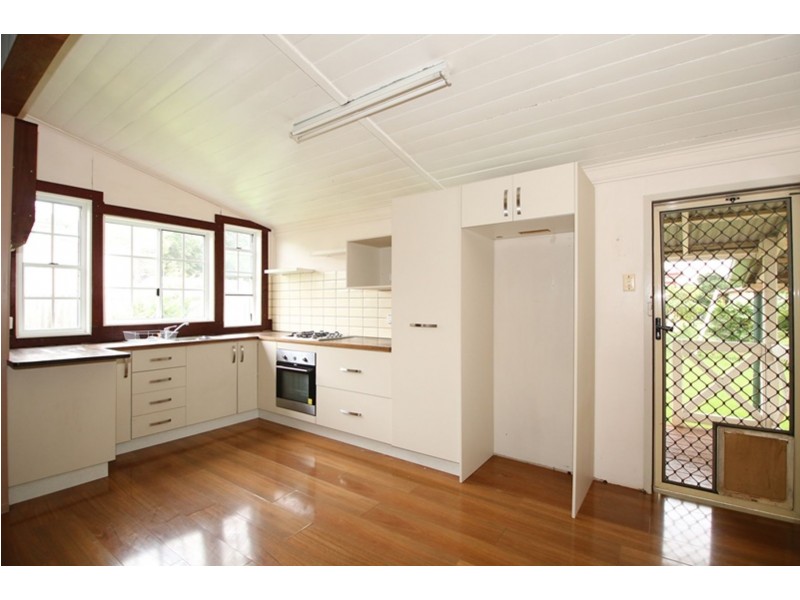 45 West Street, Newtown QLD 4350