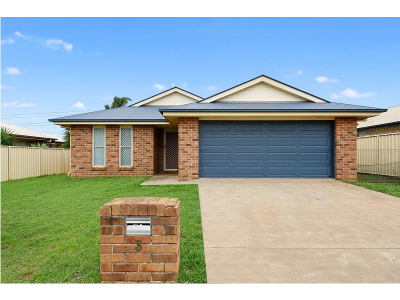 3 Ace Drive, Glenvale QLD 4350