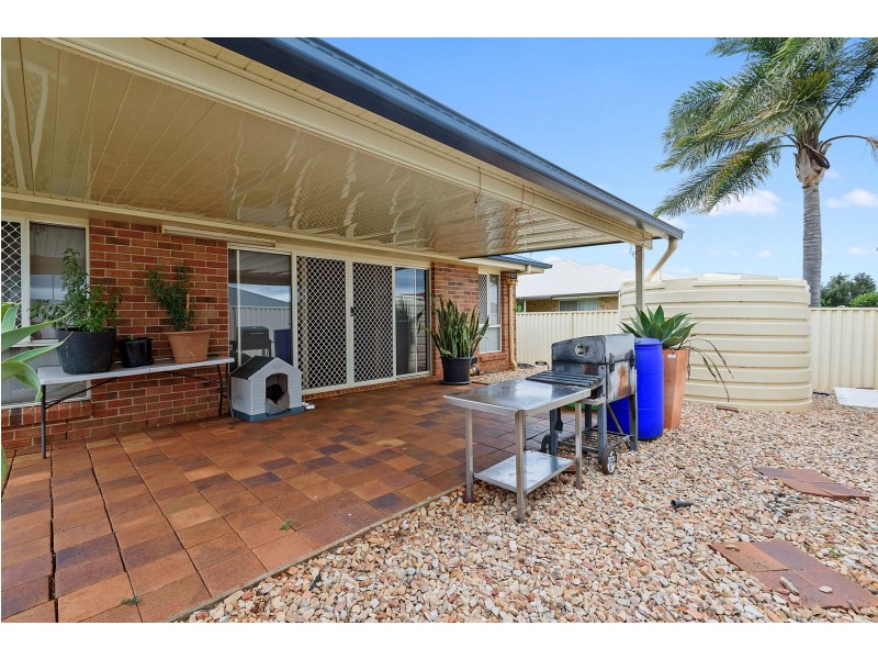 3 Ace Drive, Glenvale QLD 4350