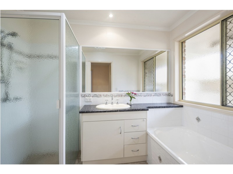 20 Patron Crescent, Glenvale QLD 4350