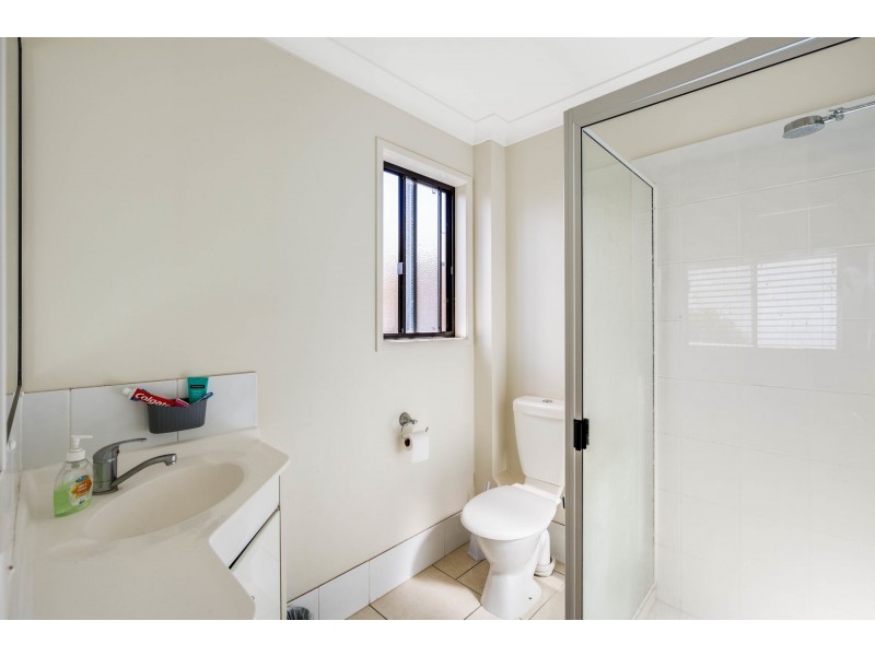 6/1-3 Uniplaza Court, Kearneys Spring QLD 4350