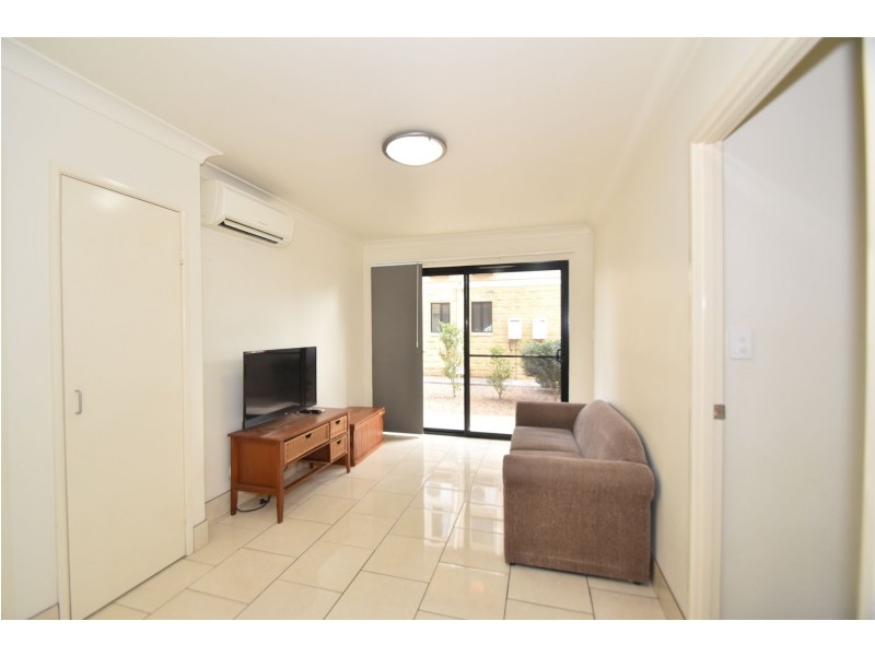 9/1-3 Uniplaza Court, Kearneys Spring QLD 4350