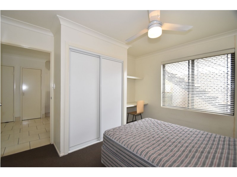 9/1-3 Uniplaza Court, Kearneys Spring QLD 4350