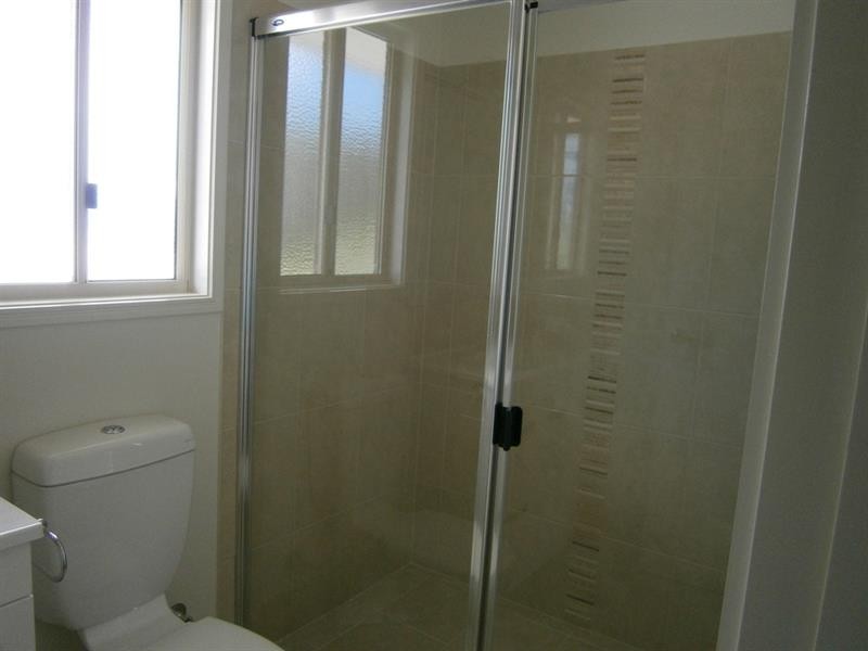 4 Reserve Rd, Cranley QLD 4350