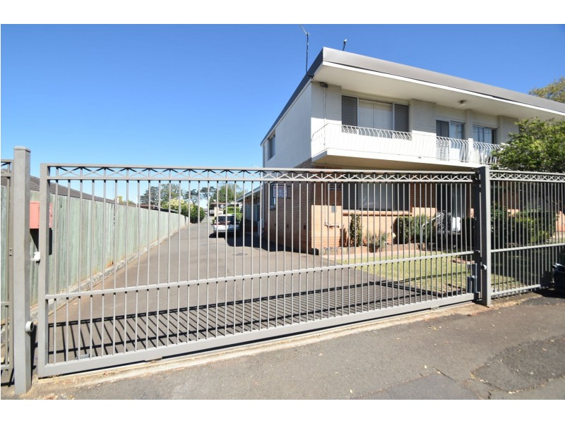 5/122a Russell Street, Toowoomba City QLD 4350