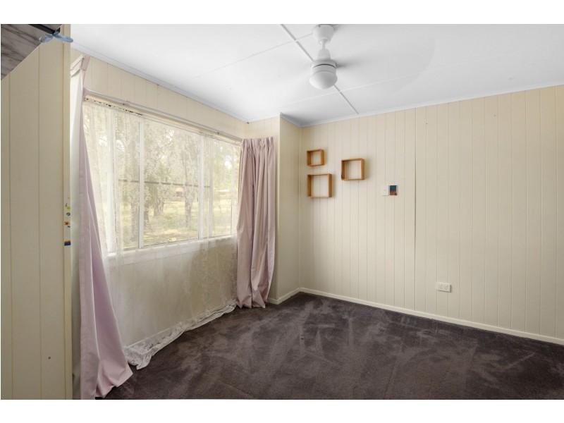 5 Lau Street, Goombungee QLD 4354