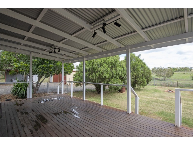 5 Lau Street, Goombungee QLD 4354