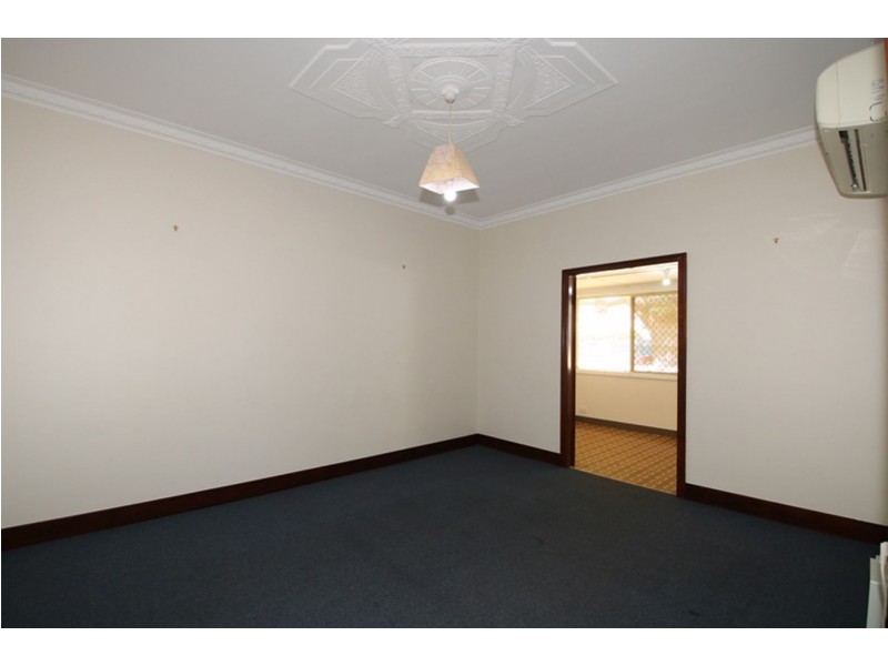297B Hume Street, South Toowoomba QLD 4350