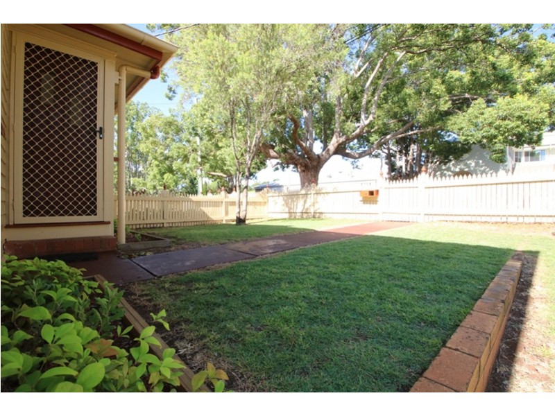 297B Hume Street, South Toowoomba QLD 4350