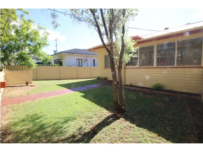 297B Hume Street, South Toowoomba QLD 4350