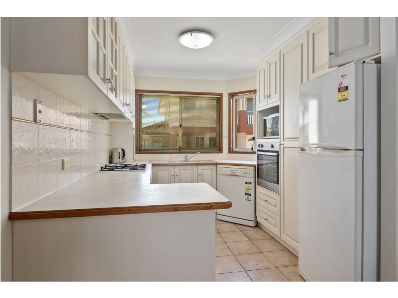 484 West Street, Kearneys Spring QLD 4350