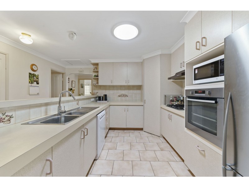 7 Emma Drive, Kearneys Spring QLD 4350