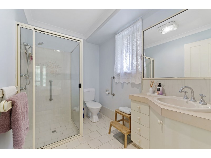 7 Emma Drive, Kearneys Spring QLD 4350