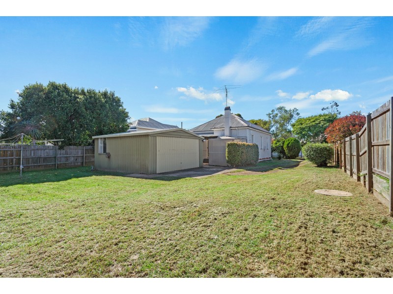 11 Bothwell Street, Newtown QLD 4350