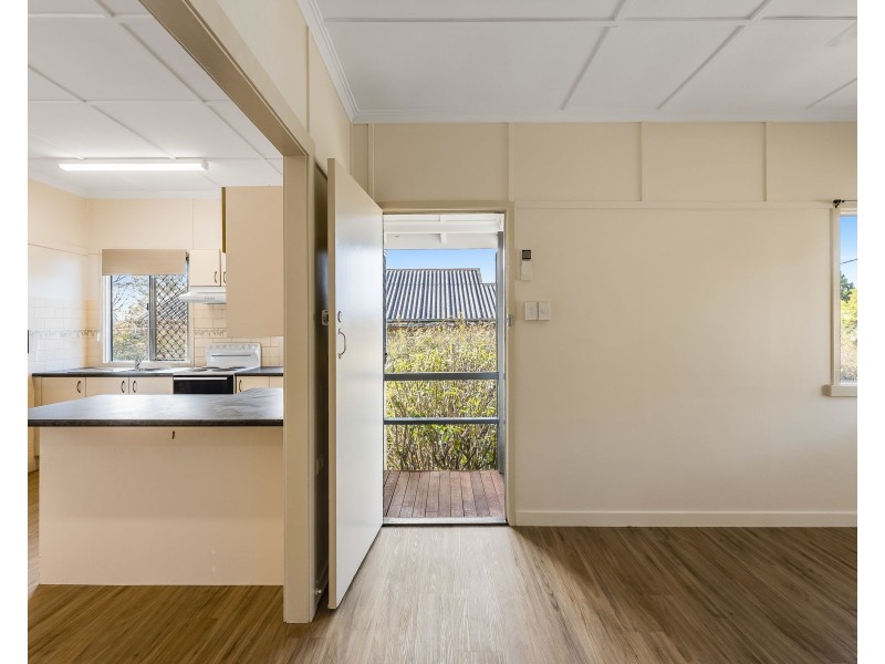 11 Dunkley Street, South Toowoomba QLD 4350